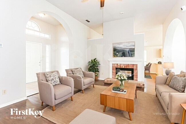 Foto del edificio - 5309 Tennis Villa Dr