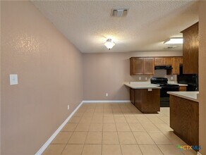 Building Photo - 1644 W County Line Rd