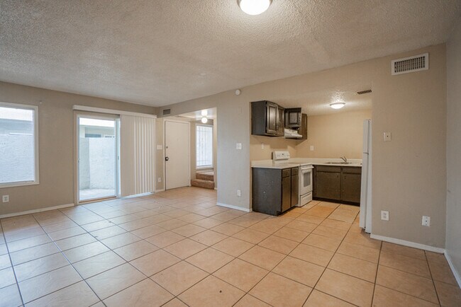 Foto del edificio - 2644 N 43RD AVE UNIT B7, PHOENIX AZ