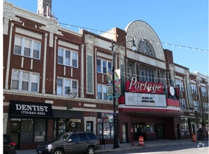 Building Photo - 4046 N Milwaukee Ave