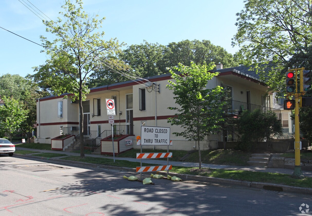 Foto principal - 135 Seymour Avenue SE