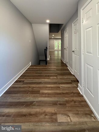 Building Photo - 404 Dylan Dr