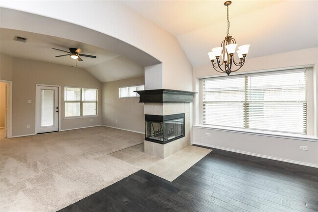 Building Photo - 230 Buckskin Dr