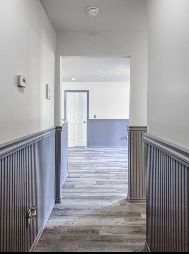 Foto del edificio - 648 Friars Ln