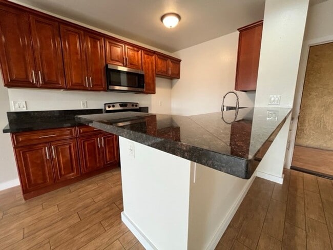 Building Photo - Citrus Cove Apartments 1 br