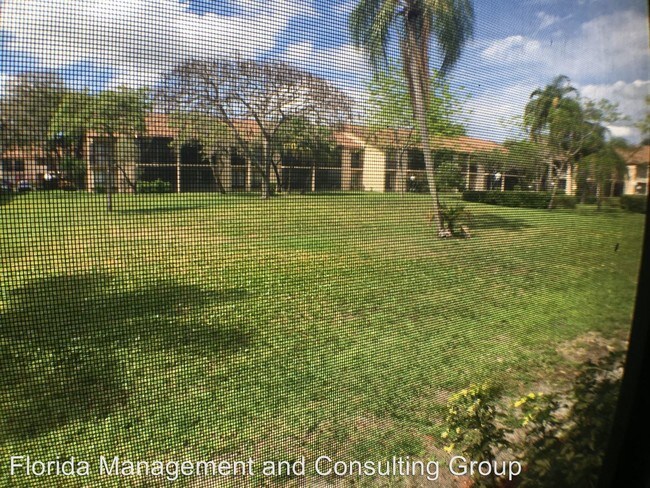 Foto del edificio - 2323 SW 15th St