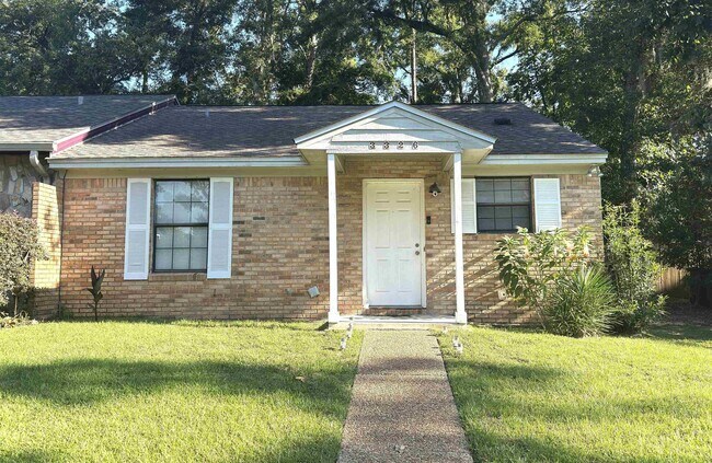 Foto del edificio - 3326 Thomas Butler Rd