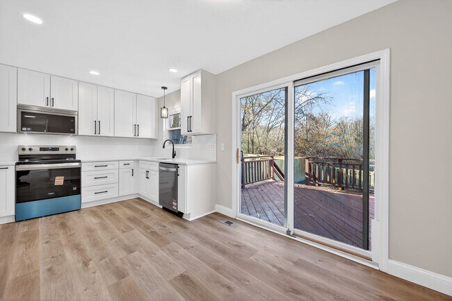Foto del edificio - 1447 Pepperdine Ct