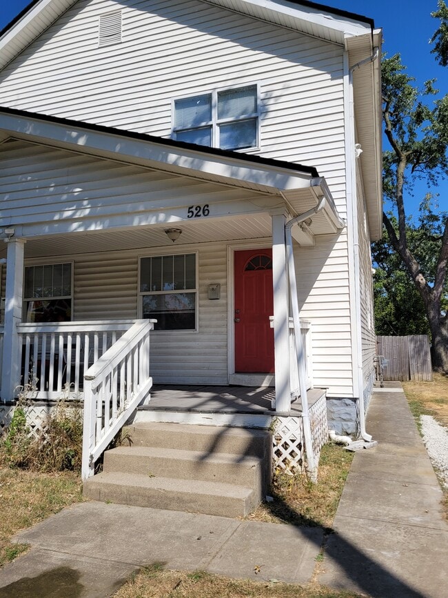 Building Photo - 526 E Tompkins St