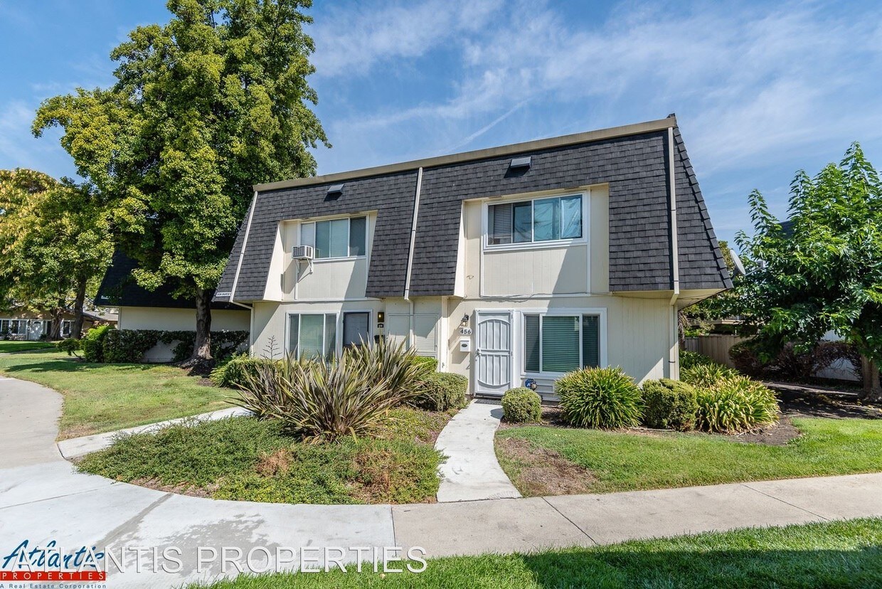 Primary Photo - 2 br, 1.5 bath House - 458 Don Marco Court