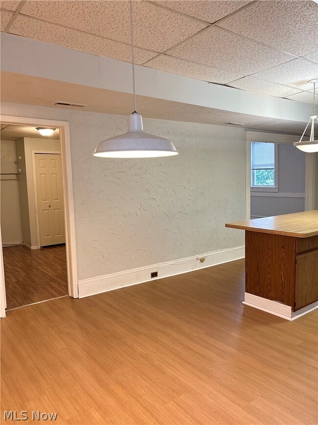 Foto del edificio - 1066 E 62nd St