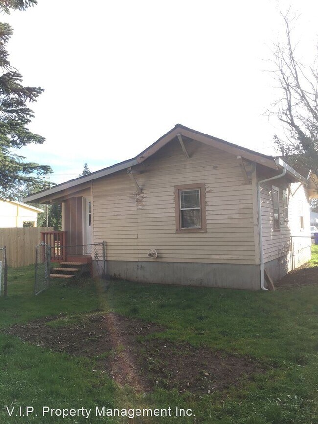 Building Photo - 2 br, 1 bath House - 5239 SE Ogden St