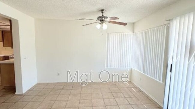 Foto del edificio - 25215 Morning Dove Way