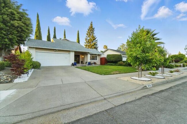 Foto del edificio - 3821 Abbey Ct