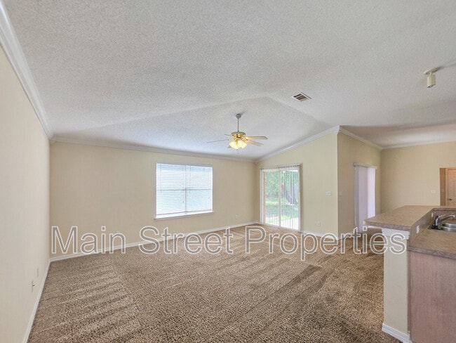 Building Photo - 1057 Freeboard Blvd