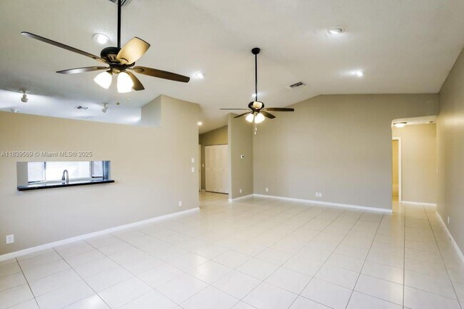 Foto del edificio - 7600 NW 88th Cir