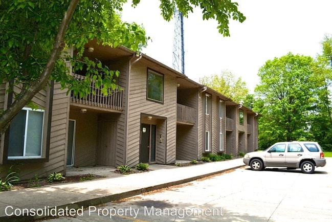 Building Photo - 2600 W Godman Ave