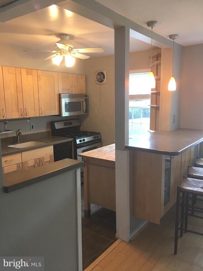 Foto del edificio - 1101 Belle View Blvd