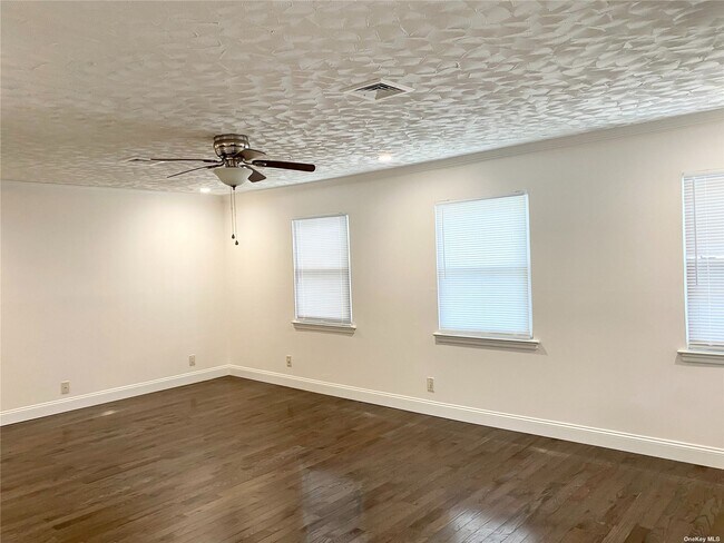 Foto del edificio - 259-37 149th Ave