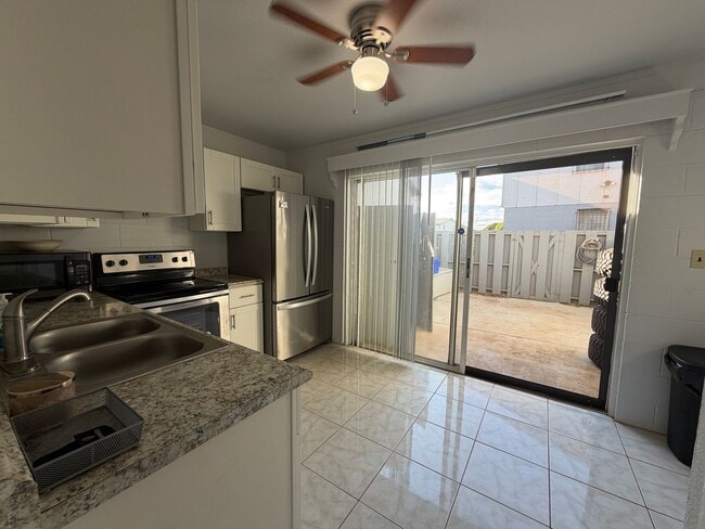 Photo - Bright Two Bedroom in Ewa Beach Townhome