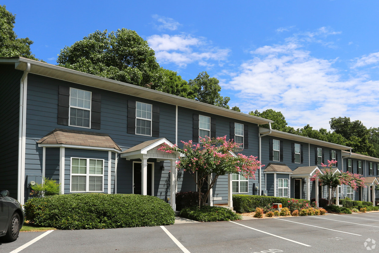 Primary Photo - Oakgrove Townhomes