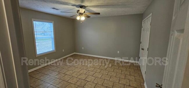 Building Photo - 474 Dana St
