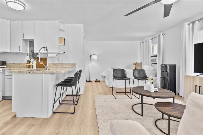 Foto del edificio - 94-724 Paaono St