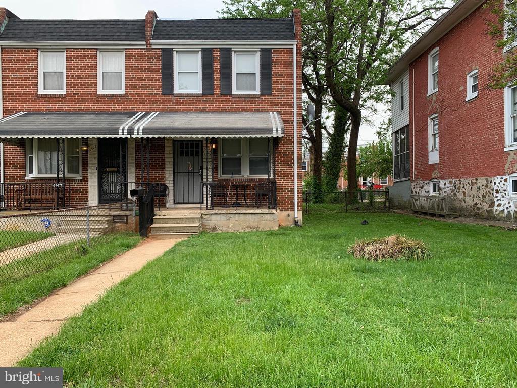 Foto principal - 3329 Ingleside Ave