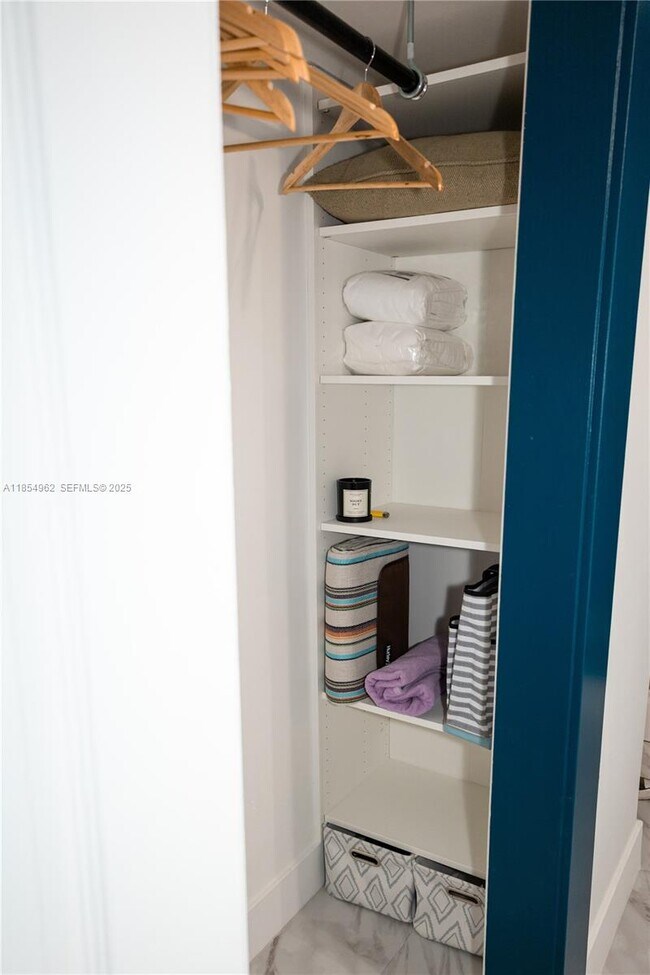 Foto del edificio - 224 Meridian Ave