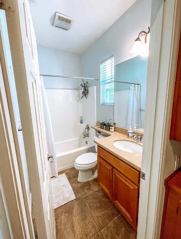 Foto del edificio - 2740 Bellezza Dr