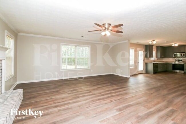 Building Photo - 6008 Cole Ln