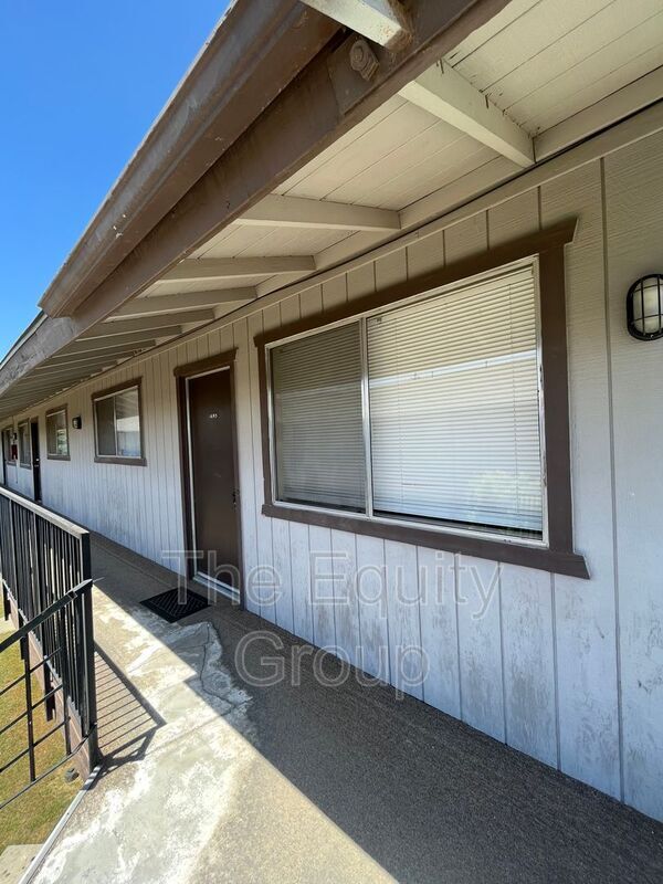 1893 Emma Lee Ln, Hanford, CA 93230 Condo for Rent in Hanford, CA