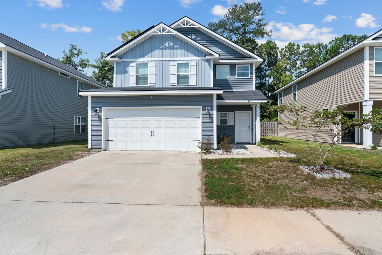 Primary Photo - 767 Fairview Cir