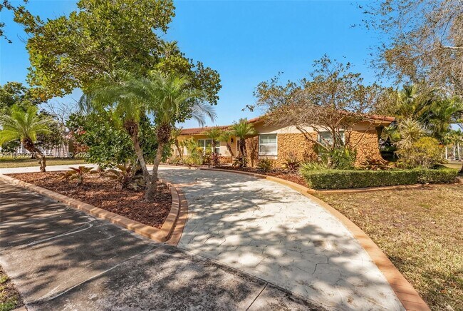 Building Photo - 11201 SW 136th St