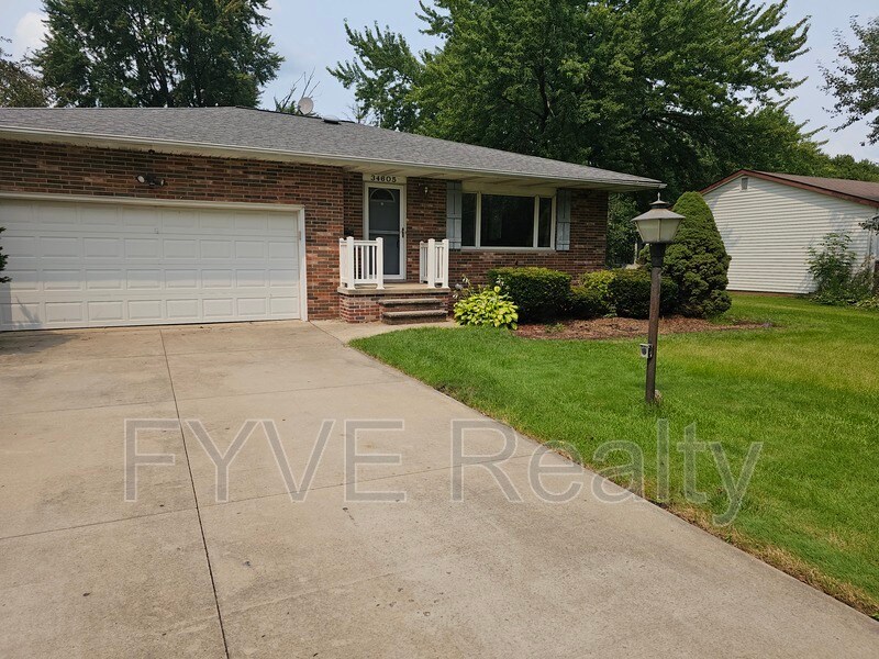 34605 W Sharon Dale Dr, Solon, OH 44139 House Rental in Solon, OH
