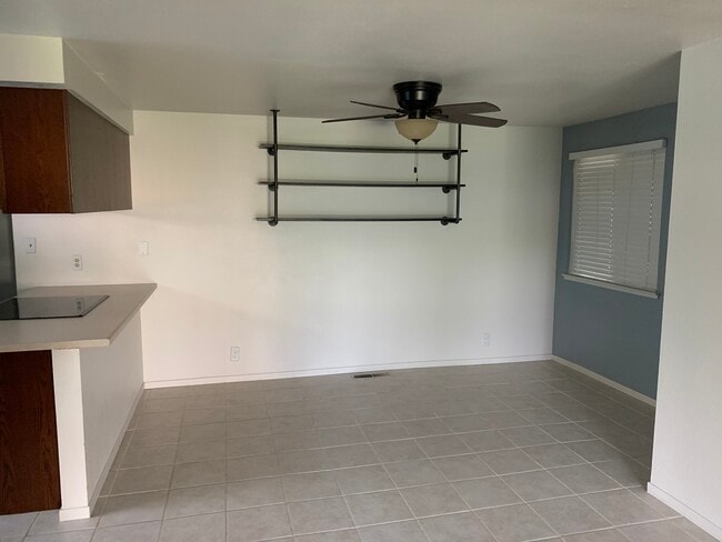 Building Photo - 2960 Chavez Dr