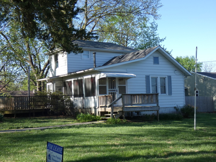 Foto principal - Darling home-Sunroom-809 Lindburg Dr, Kans...