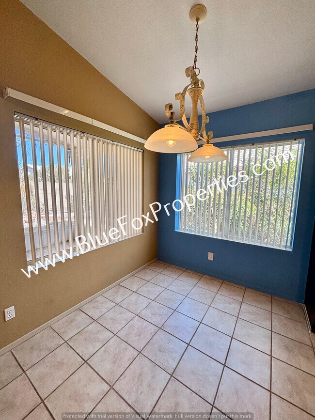 Building Photo - 9035 N Silver Moon Way