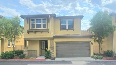 Building Photo - 28459 Sunflower St