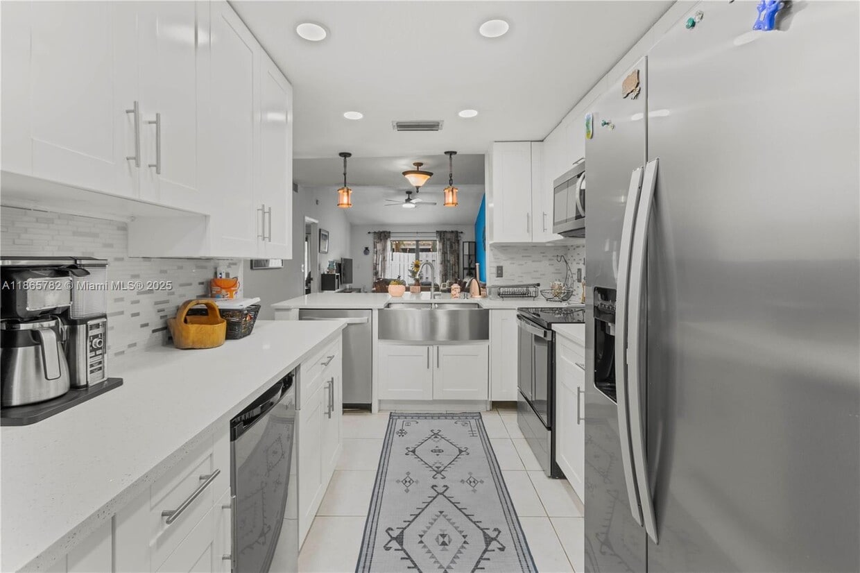 Foto principal - 230 SW 97th Terrace