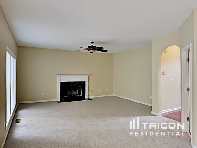 Building Photo - 5156 Heritage Oaks Ct
