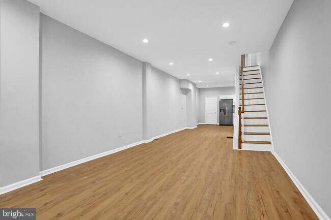 Building Photo - 2232 W Fayette St