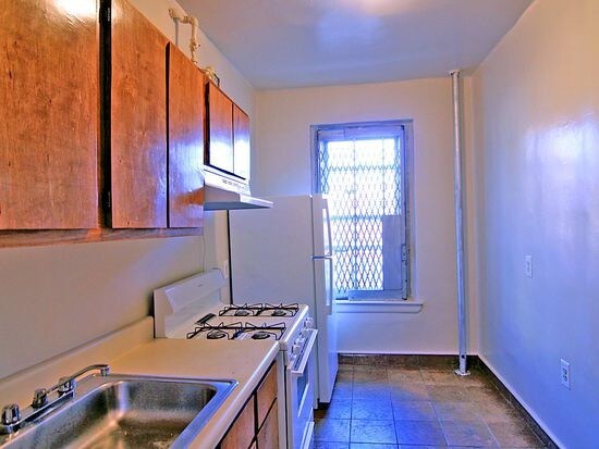 Primary Photo - 106 Terrace View Ave