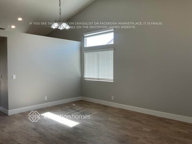 Building Photo - 5881 Cherry Falls Ct