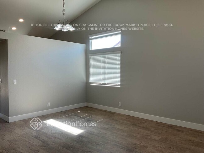 Foto del edificio - 5881 Cherry Falls Ct