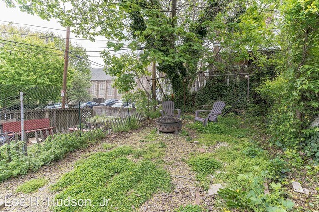 Building Photo - 4 br, 1 bath House - 148 Roxborough Ave