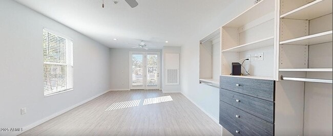 Building Photo - 6025 W Thomas Rd