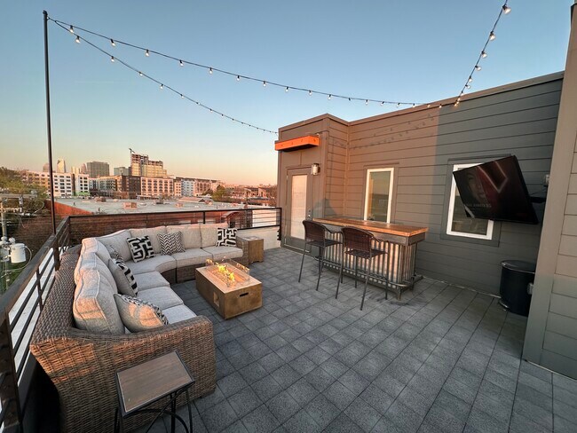 Foto del edificio - 444 Southend Crossing Ln