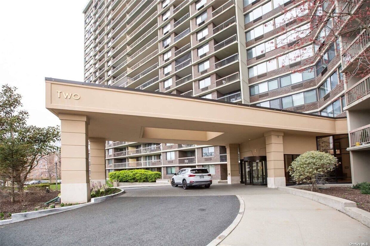 2 Bay Club Dr Unit 21Z4, Queens, NY 11360 Room for Rent in Queens, NY