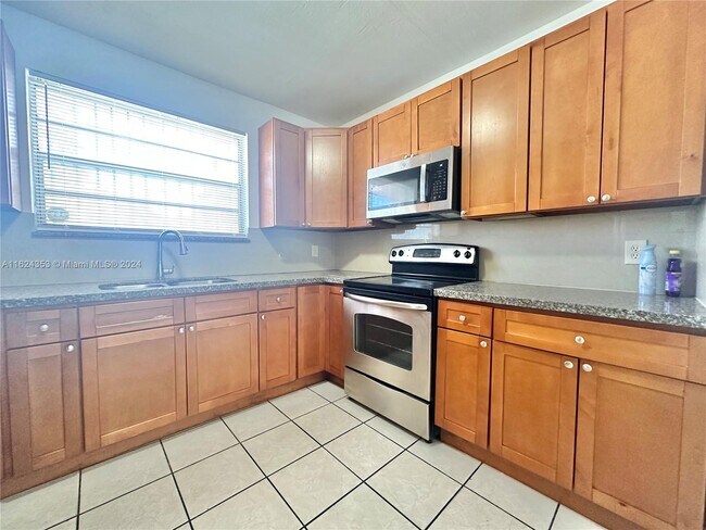 Foto del edificio - 2801 SW 17th St